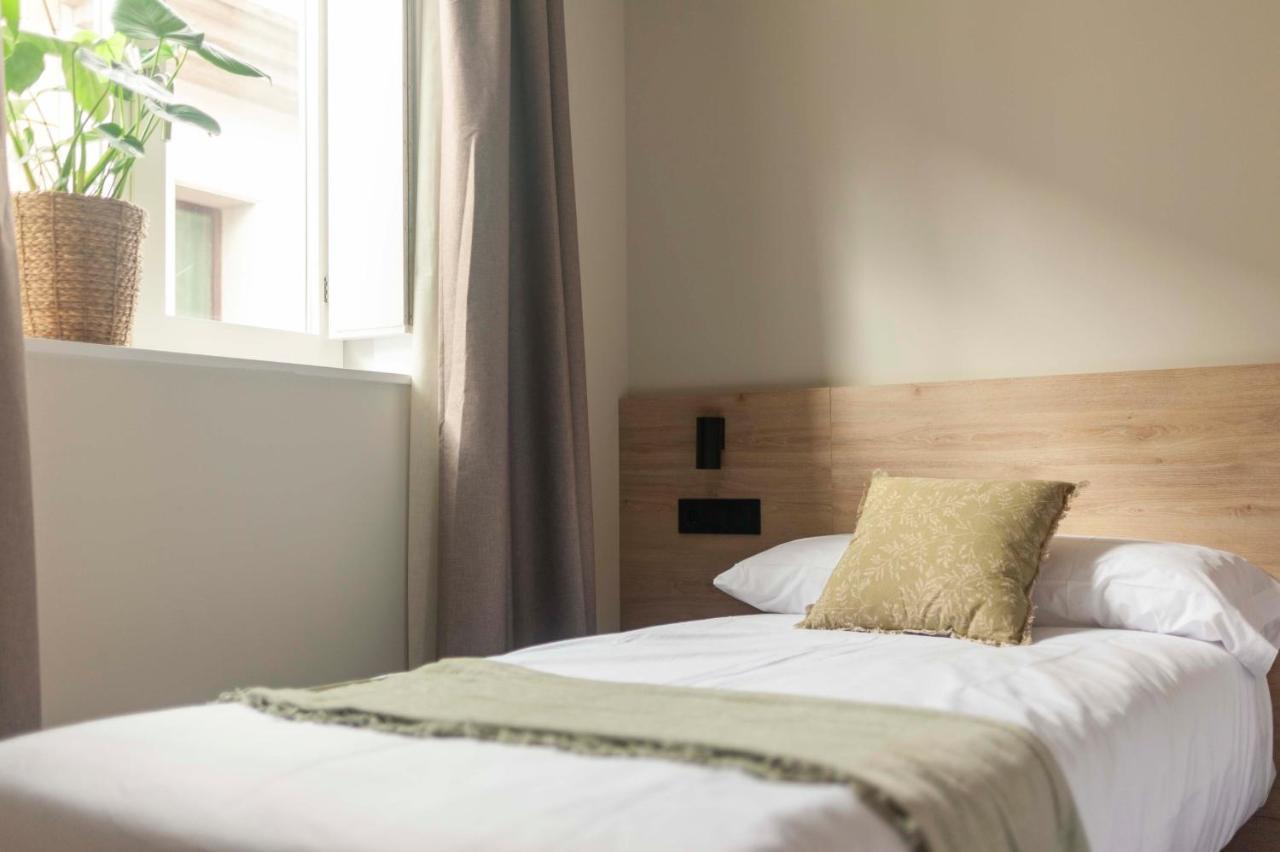 Albatros Hotell Pontedeume Exteriör bild